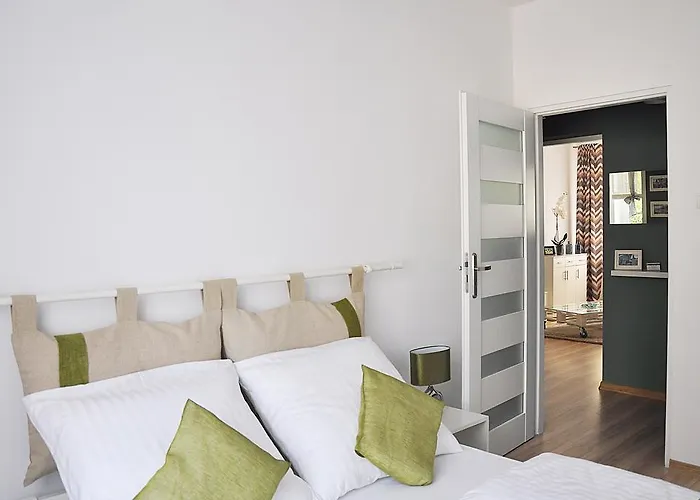 Апартаменты Rosa Еленя-Гура