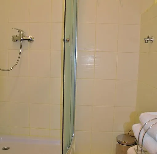 Rosa Еленя-Гура