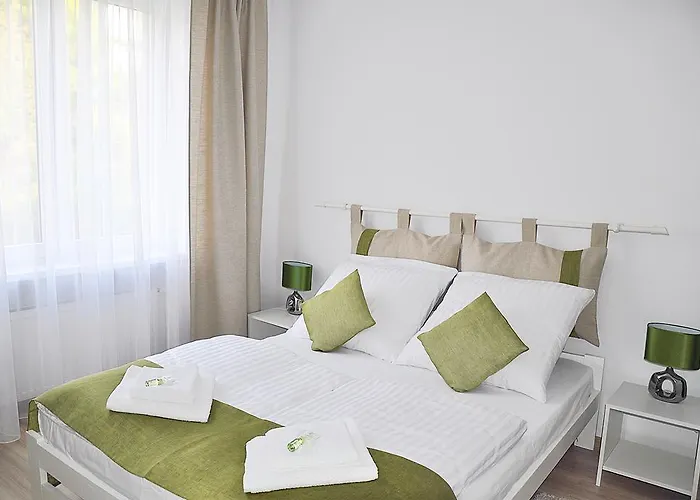 Апартаменты Rosa Еленя-Гура